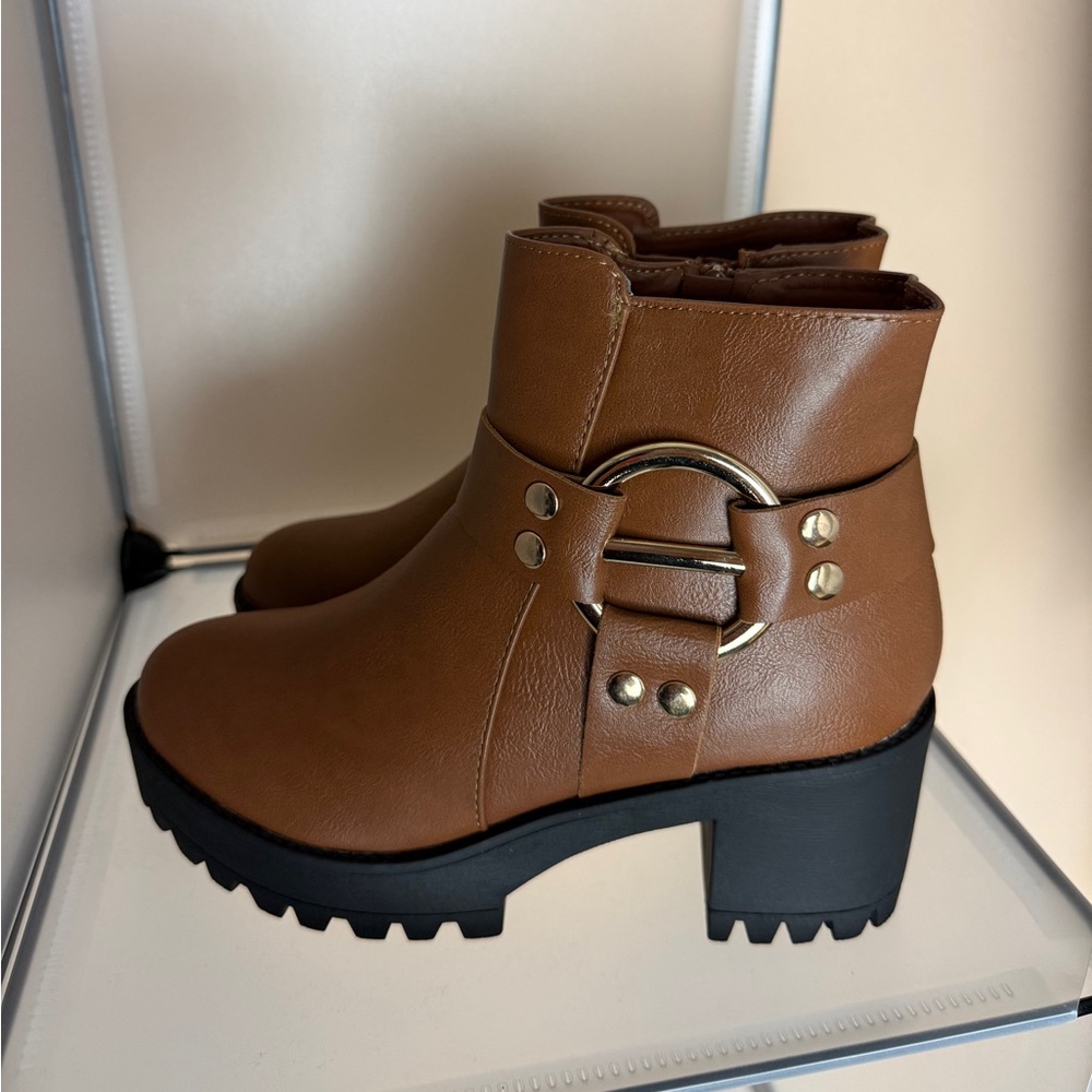 Women's Brown Chunky Heel Combat Ankle Boots Size 9 NWT - Picture 6 of 9